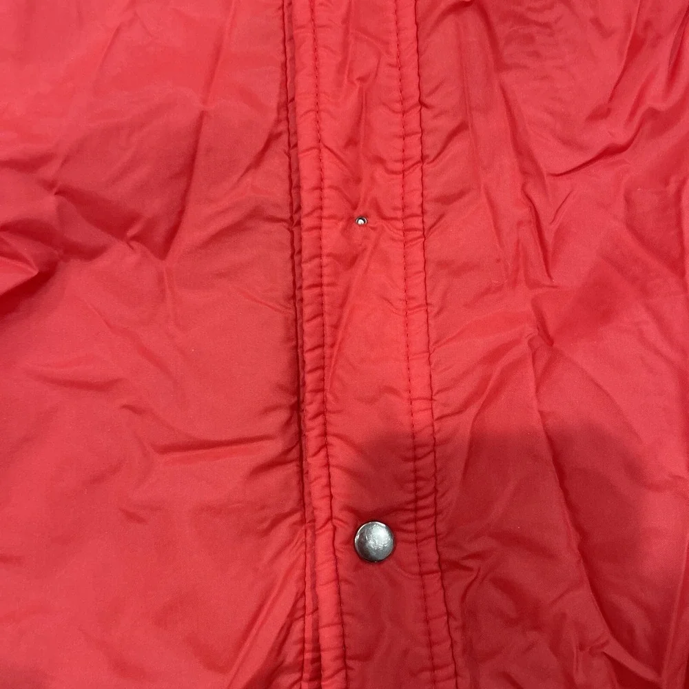 Vintage Red Nylon Ski Jacket Men's Size Large SKYR Made In‎ Hong Kong